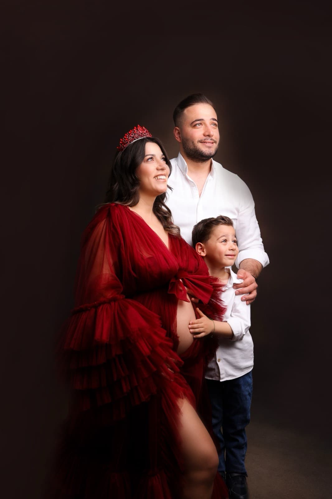 Maternity photography by Ashley San